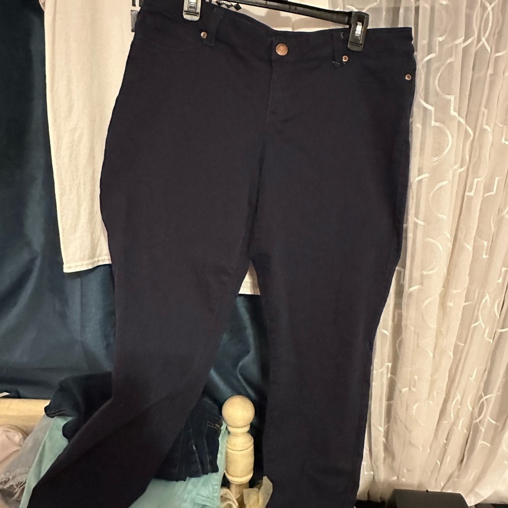 Maurice’s XL Short Navy Jeans - Picture 1 of 3